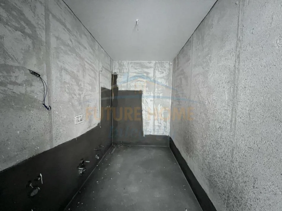 Tirane, shitet apartament 1+1+Ballkon Kati 6, 65 m² 97.500 € (DOGANA)   AL40359