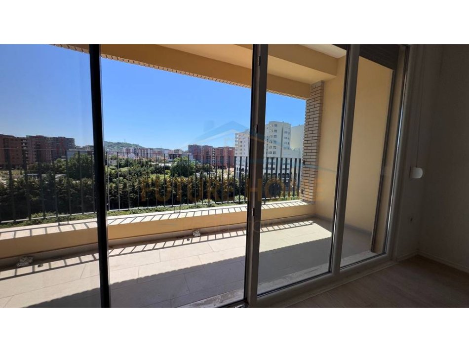Tirane, shitet apartament 3+1 Kati 2, 150 m² 230.003 € (FUSHA AVIACIONIT)