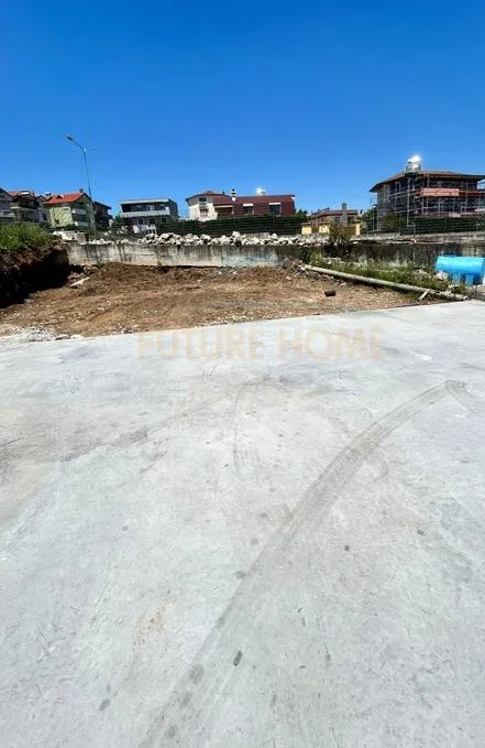 Tirane, jepet me qera ambjent biznesi Kati 0, 1.240 m² 800 € (Rrethrrotullimi i saukut)