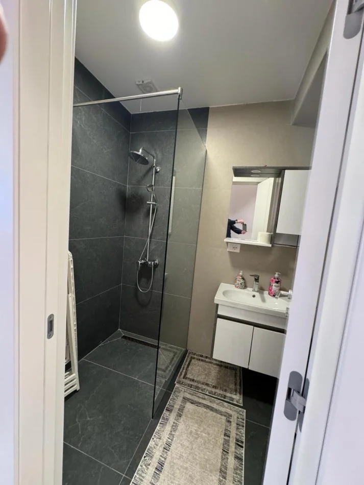 Durres, shitet apartament 2+1 Kati 1, 250 m² 350.000 € 