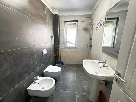 Tirane, shitet apartament 1+1 Kati 5, 56 m² 125.000 € (Rruga e Elbasanit)