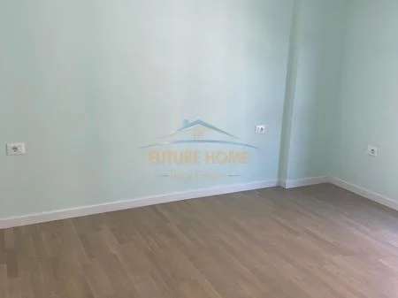 Qira, Apartament 2+1+2, Porcelan, Tirane.  AREA53358