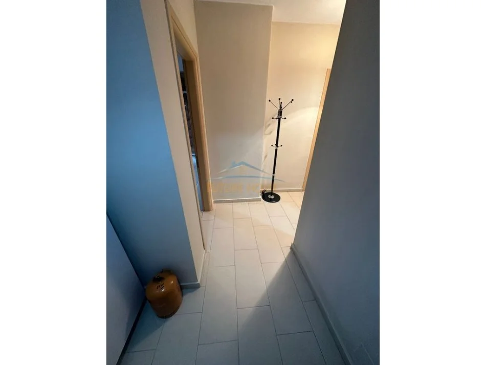 Tirane, jepet me qera apartament 2+1 Kati 3, 110 m² 490 € (Unaza e Re)