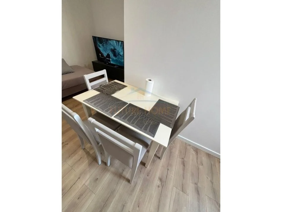 shitet apartament 2+1+Ballkon Kati 6, 65 m² 100.000 € (Golem, Durres)