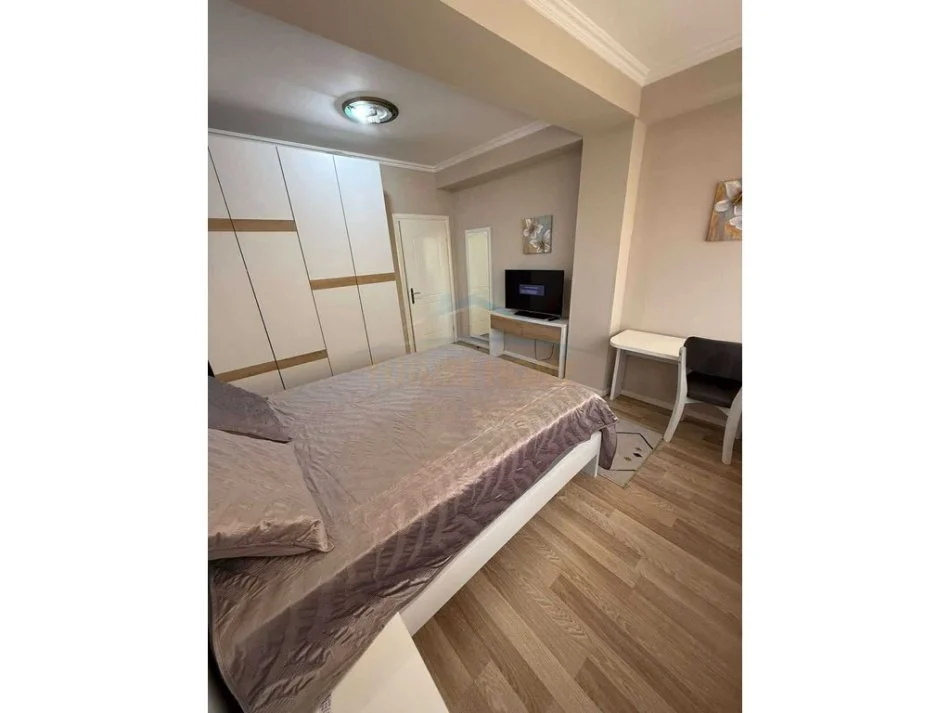 Tirane, shitet apartament 2+1+Aneks+Ballkon Kati 7, 98 m² 320.000 € (BLLOKU)