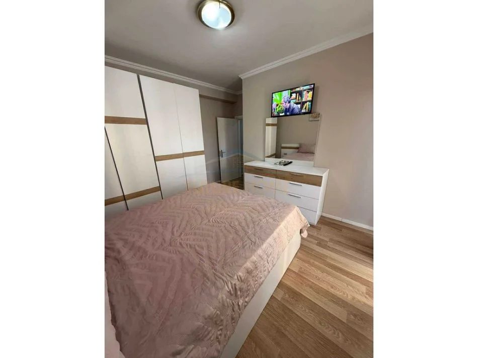 Tirane, shitet apartament 2+1+Aneks+Ballkon Kati 7, 98 m² 320.000 € (BLLOKU)