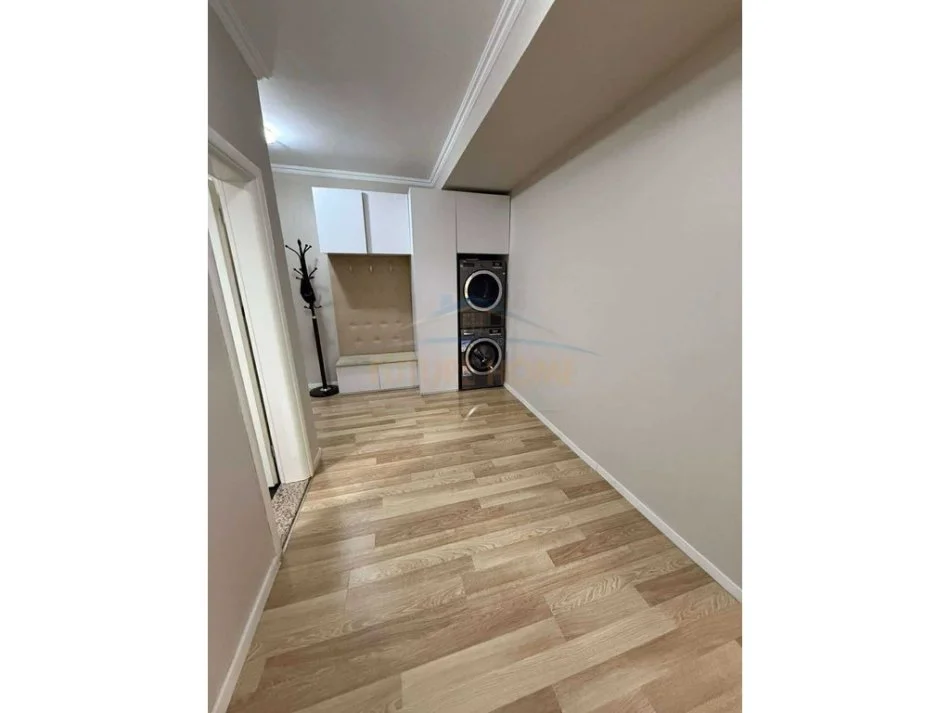 Tirane, shitet apartament 2+1+Aneks+Ballkon Kati 7, 98 m² 320.000 € (BLLOKU)