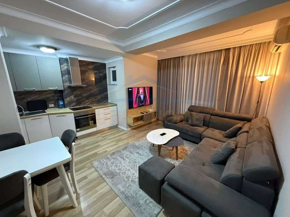 Tirane, shitet apartament 2+1+Aneks+Ballkon Kati 7, 98 m² 320.000 € (BLLOKU)