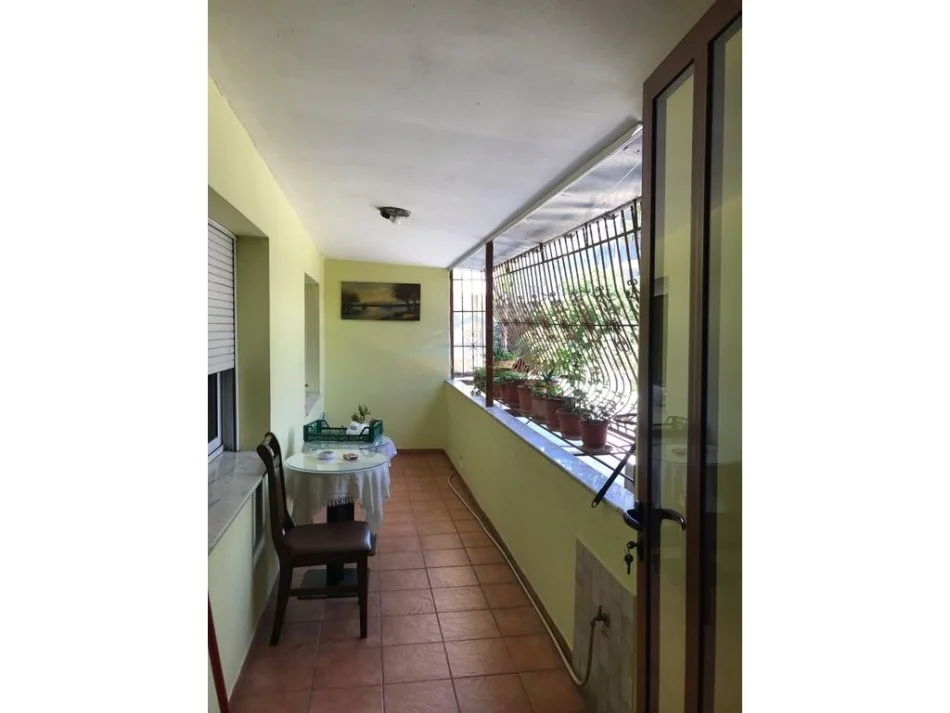 Tirane, jepet me qera apartament 3+1 Kati 2, 120 m² 1.000 € (Don Bosko, Tiranë)