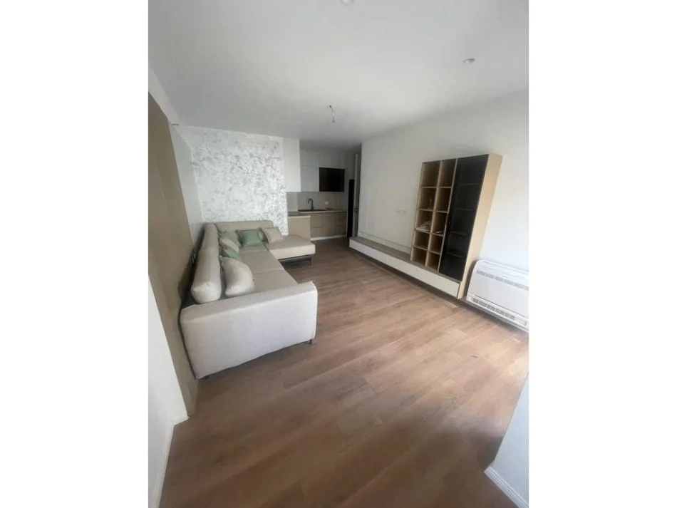 Tirane, shitet apartament 2+1 Kati 5, 89 m² 270.000 € (Qender)