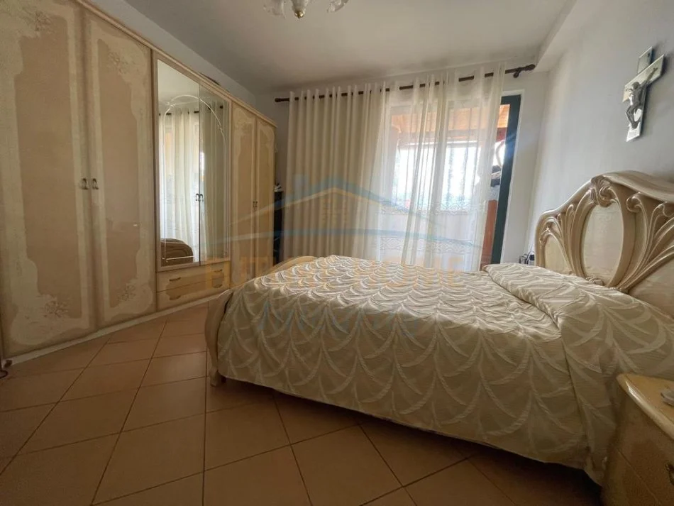 Tirane, shitet apartament 2+1+Ballkon Kati 4, 123 m² 226.000 € (Xhamia e Tabakëve, Tiranë)