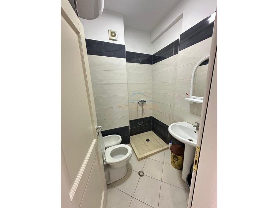 Durres, shitet apartament 1+1 Kati 0, 45 m² 71.360 € (Gjiri i Lalizit)