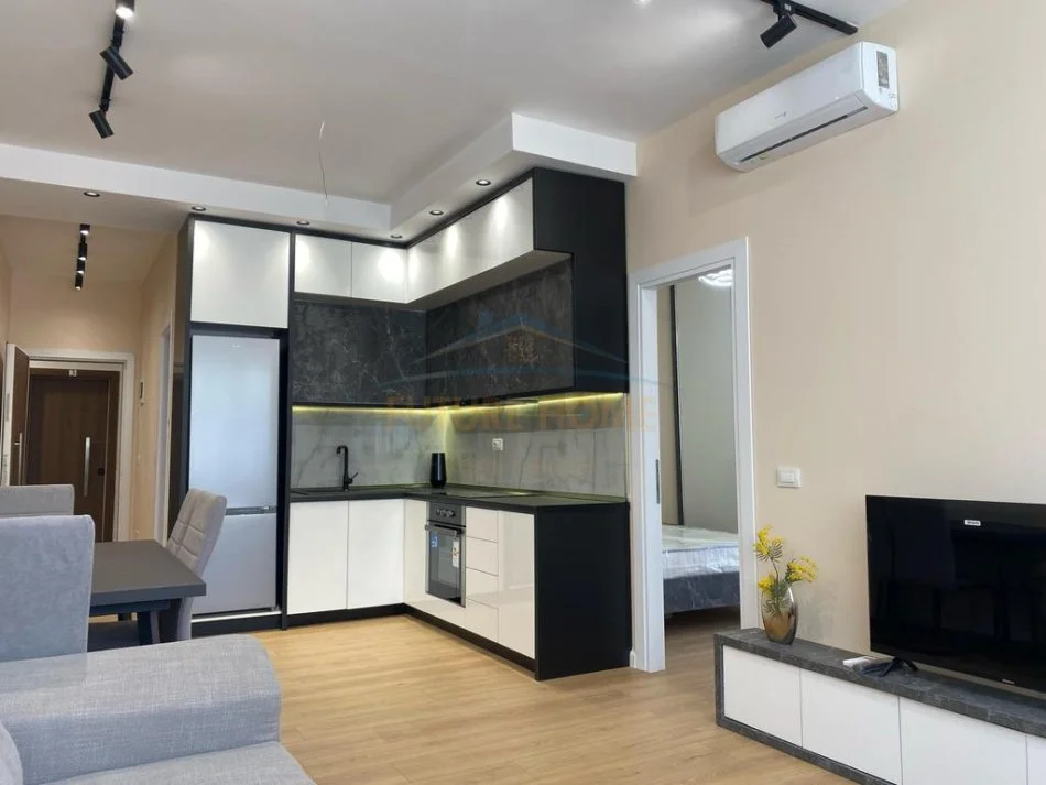 Tirane, shitet apartament 2+1 Kati 8, 88 m² 143.000 €  DB53431
