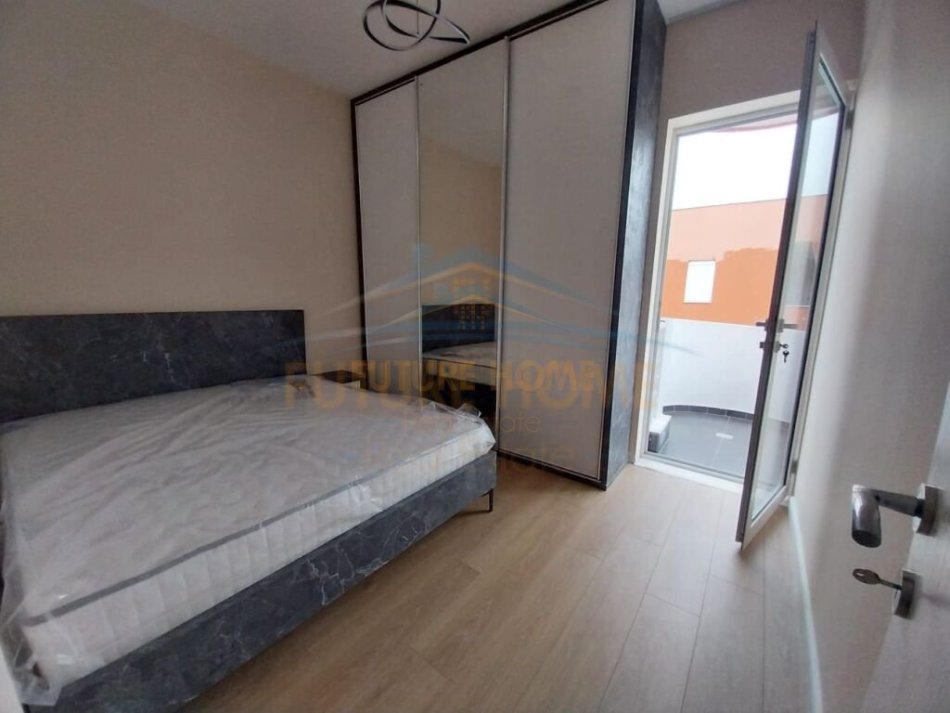 Tirane, shitet apartament 2+1 Kati 8, 88 m² 143.000 € (Laprake)