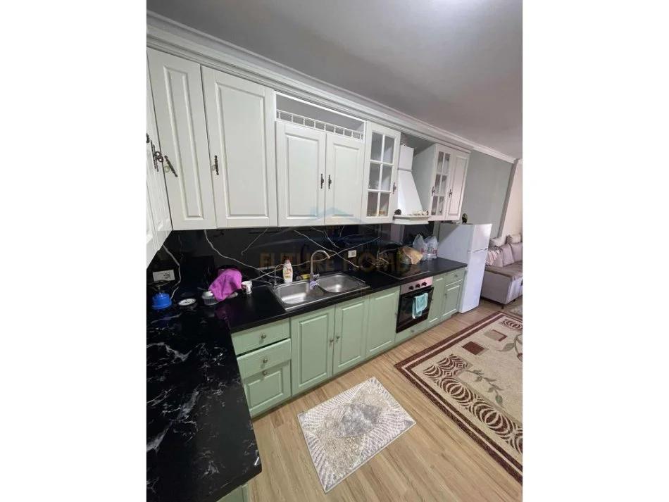 Tirane, shitet apartament 1+1 Kati 1, 77 m² 85.000 € 