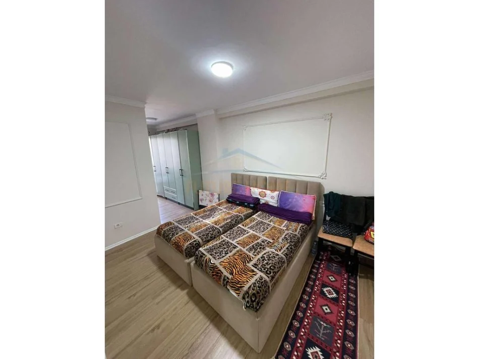 Tirane, shitet apartament 1+1+Ballkon Kati 1, 77 m² 85.000 € (Misto Mame)