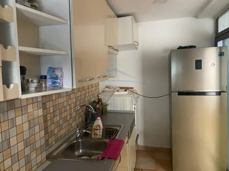 Tirane, shitet 2+1+Ballkon Kati 2, 96 m² 260.000 € (Sheshi Willson)
