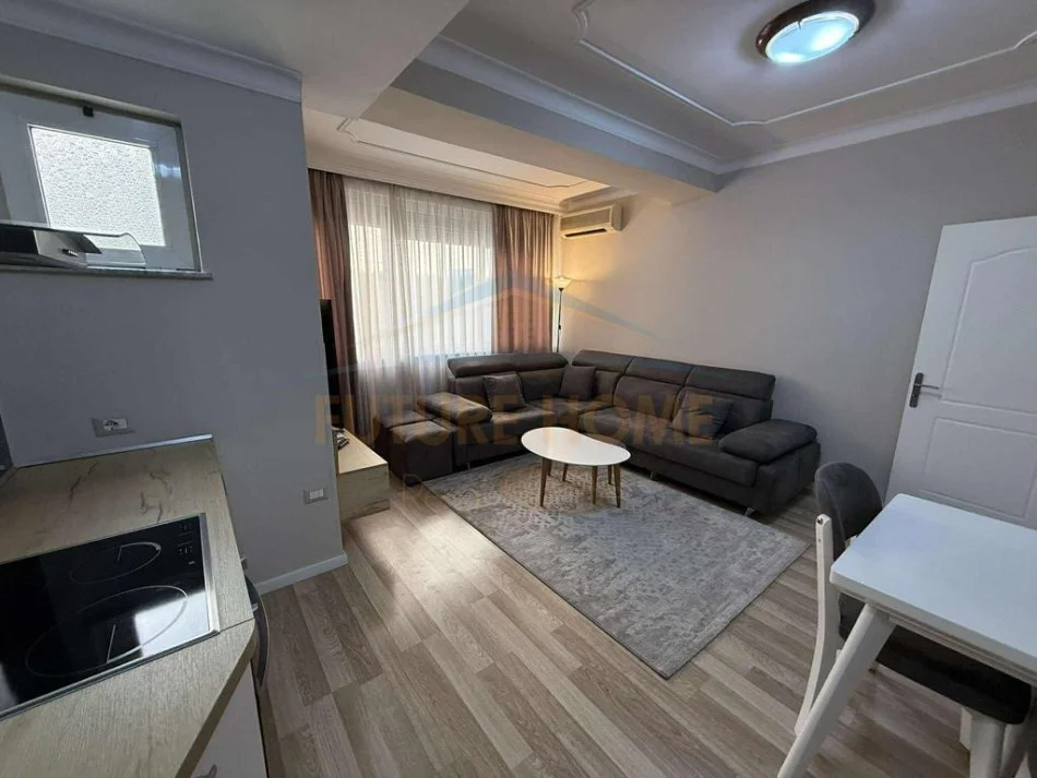 Tirane, shitet apartament Kati 1, 98 m² 320.000 € (Rruga Abdyl Frasheri)