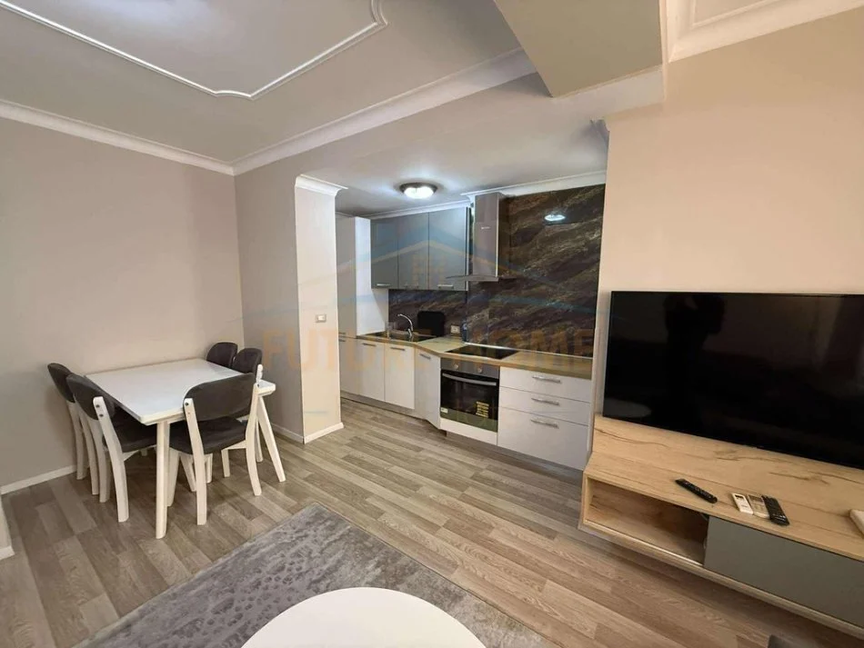 Tirane, shitet apartament 2+1 Kati 7, 98 m² 320.000 € (Blloku)