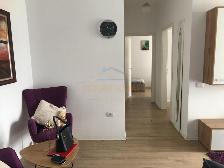 Tirane, jepet me qera 2+1 Kati 4, 102 m² 600 € (Siri Kodra, Tiranë)