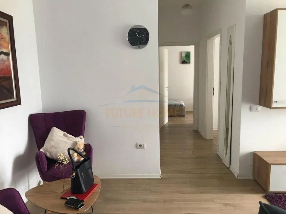 Tirane, jepet me qera apartament 2+1 Kati 4, 102 m² 600 € (Siri Kodra)