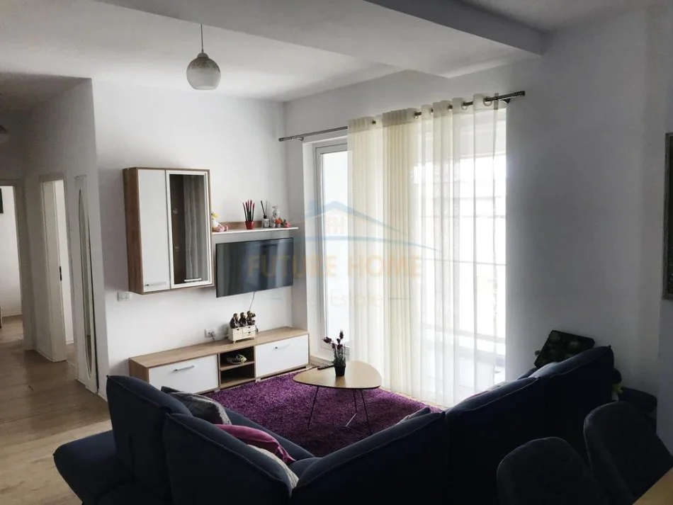Tirane, jepet me qera apartament 2+1 Kati 4, 102 m² 600 € (Siri Kodra)