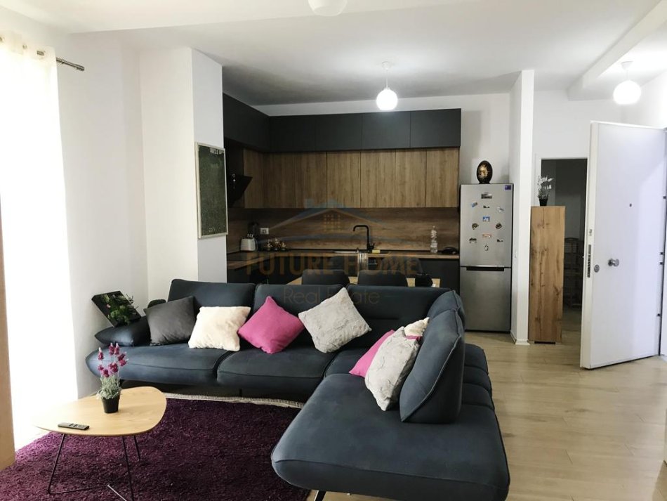 Tirane, jepet me qera apartament 2+1 Kati 4, 102 m² 600 € (Siri Kodra e Diellit)