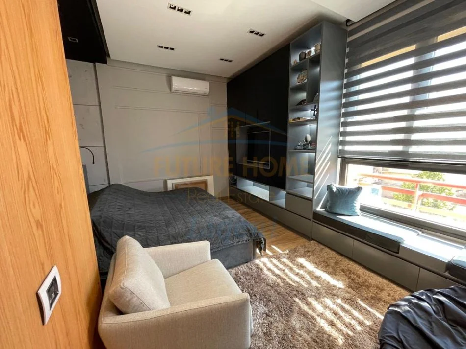 Tirane, jepet me qera apartament 1+1 Kati 3, 75 m² 900 € (Liqeni i Thate)