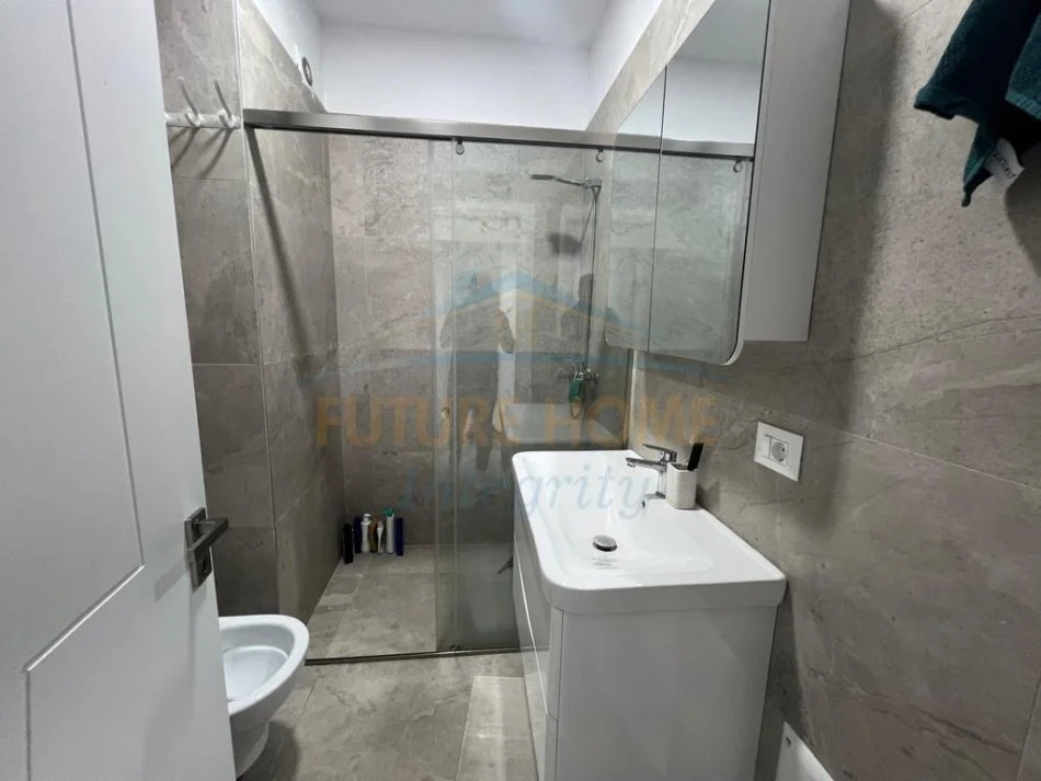 Tirane, shitet apartament 2+1 Kati 4, 73 m² 157.000 € (Rruga e Dibres)