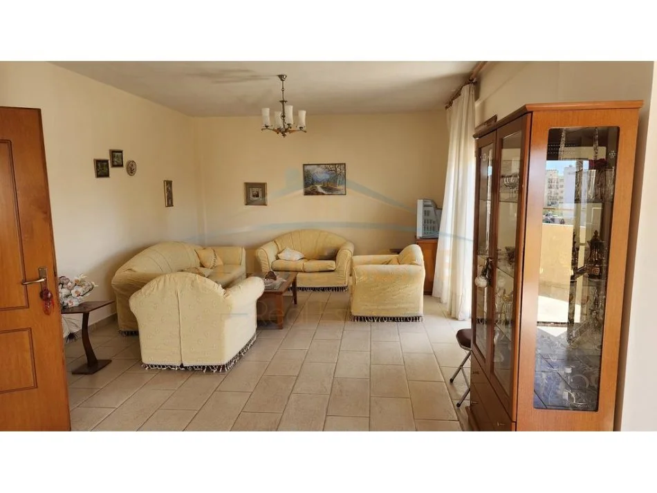 Rruga Kasem Durrësi, shitet apartament 2+1+Ballkon Kati 7, 124 m² 145.000 € (Durres)