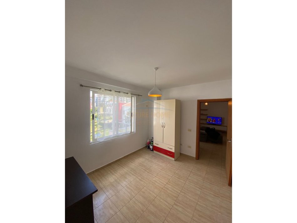 Tirane, jepet me qera apartament 2+1 Kati 3, 90 m² 600 € (Kodrës së Diellit, pranë Eleonorës)