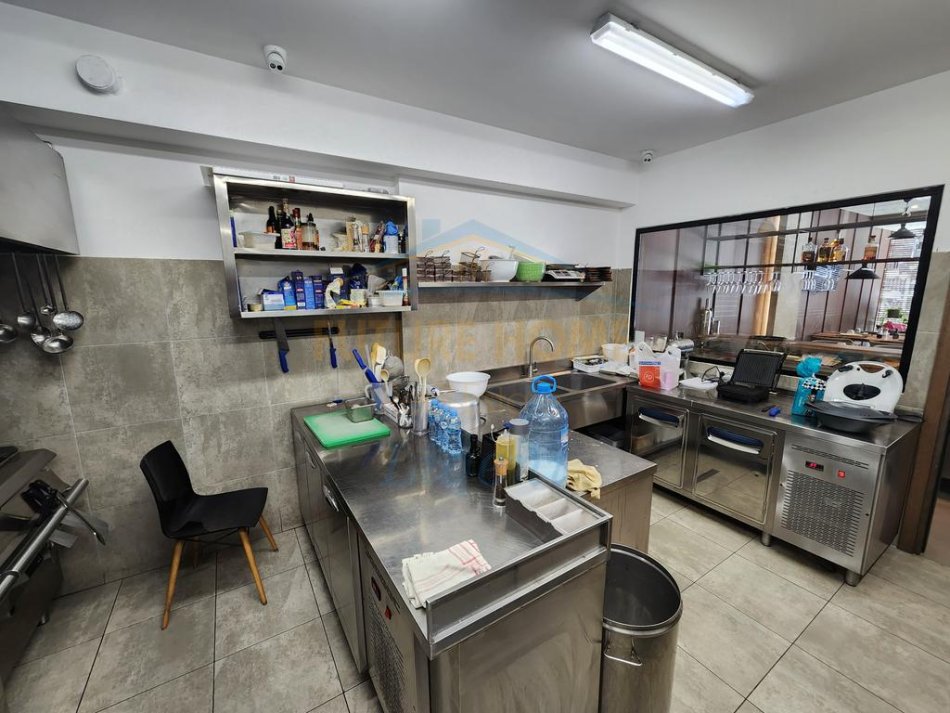 Tirane, jepet me qera ambjent biznesi Kati 0, 110 m² 1.750 € (Residenca Kodra e Diellit 1, Tirane)