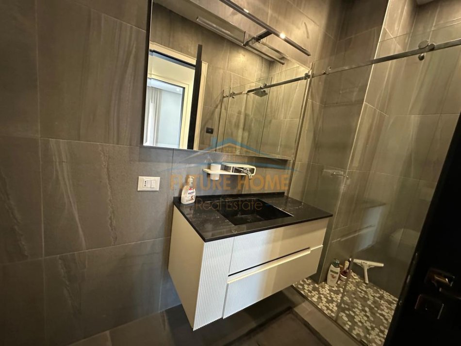 Tirane, jepet me qera apartament 2+1 Kati 5, 1.300 € (Delijorgji)