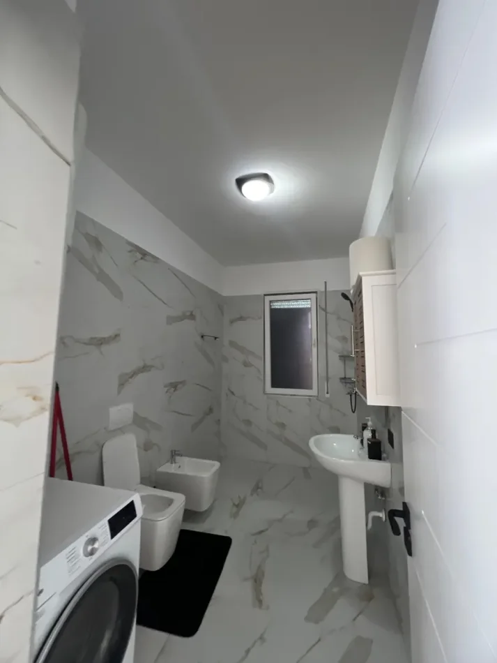 Tirane, jepet me qera apartament 2+1 Kati 3, 108 m² 500 € (Paskuqan)