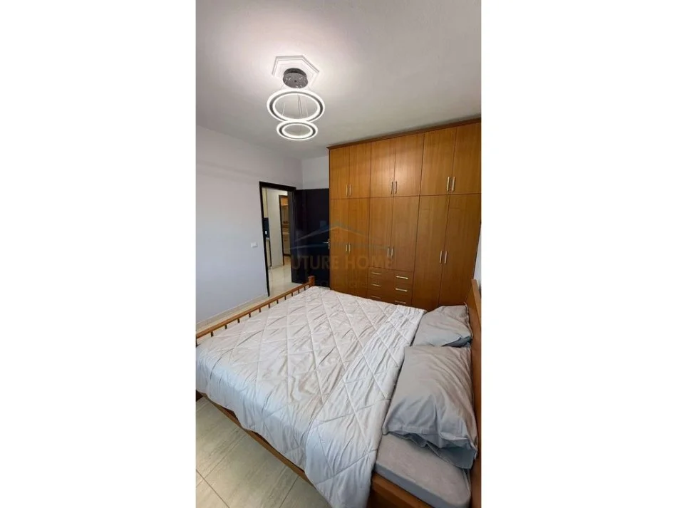 Shkembi Kavajes, shitet apartament 1+1+Ballkon Kati 6, 52 m² 80.000 € (Durres)