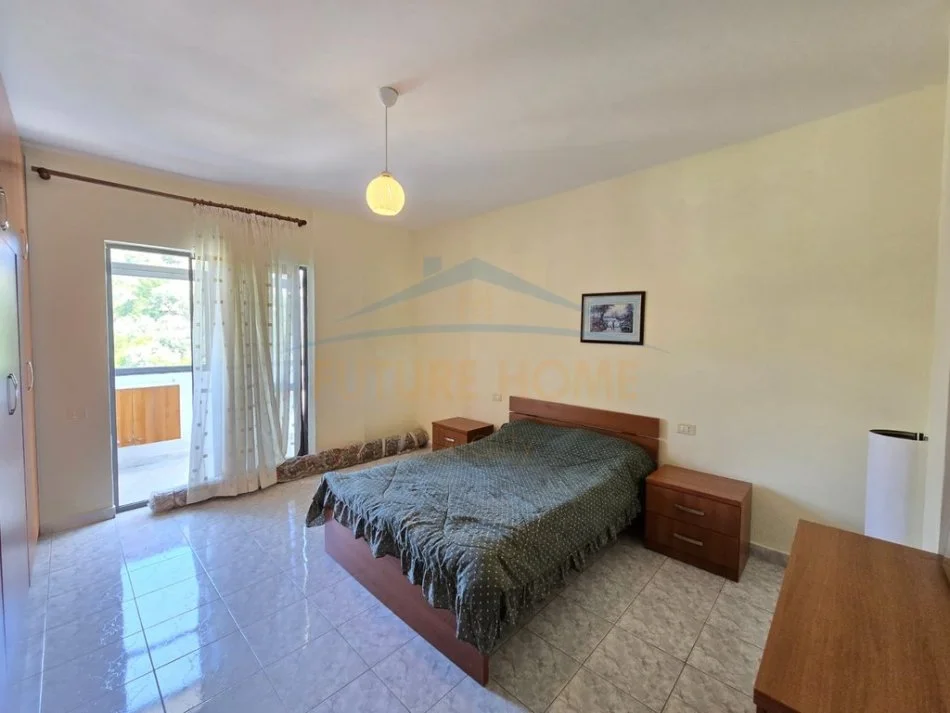 Durres, jepet me qera apartament 2+1+Aneks+Ballkon Kati 6, 104 m² 250 € (Lagjia 7)