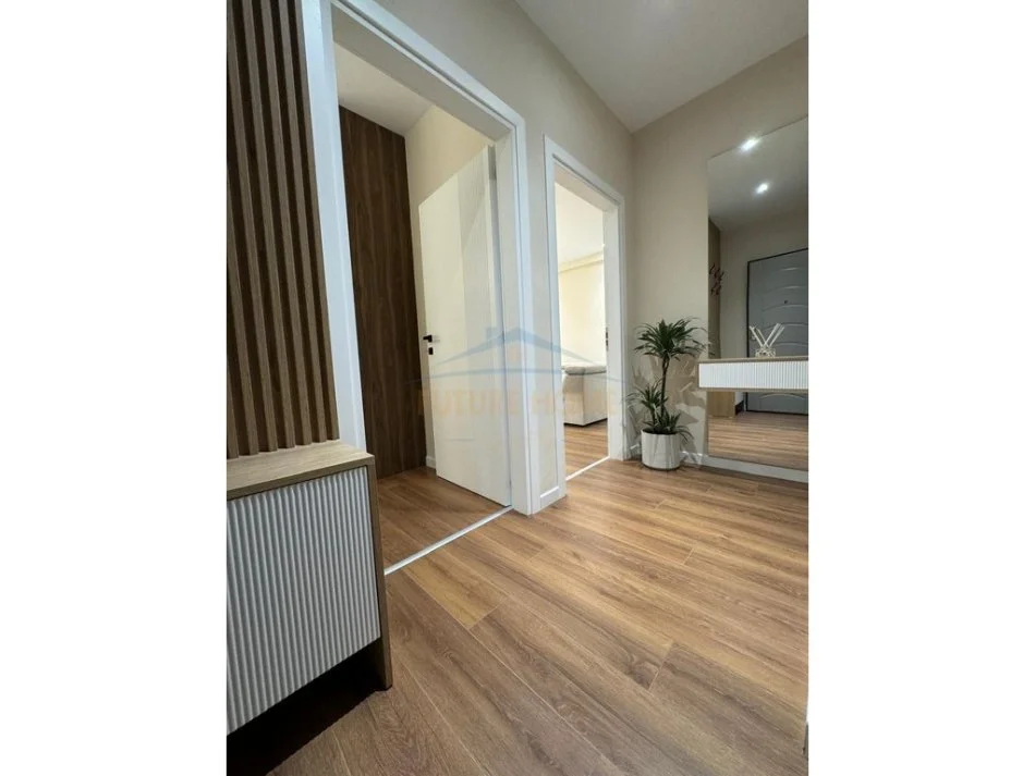 Plazh Hekurudha, shitet apartament 1+1 Kati 8, 54 m² 129.000 € (Durres)