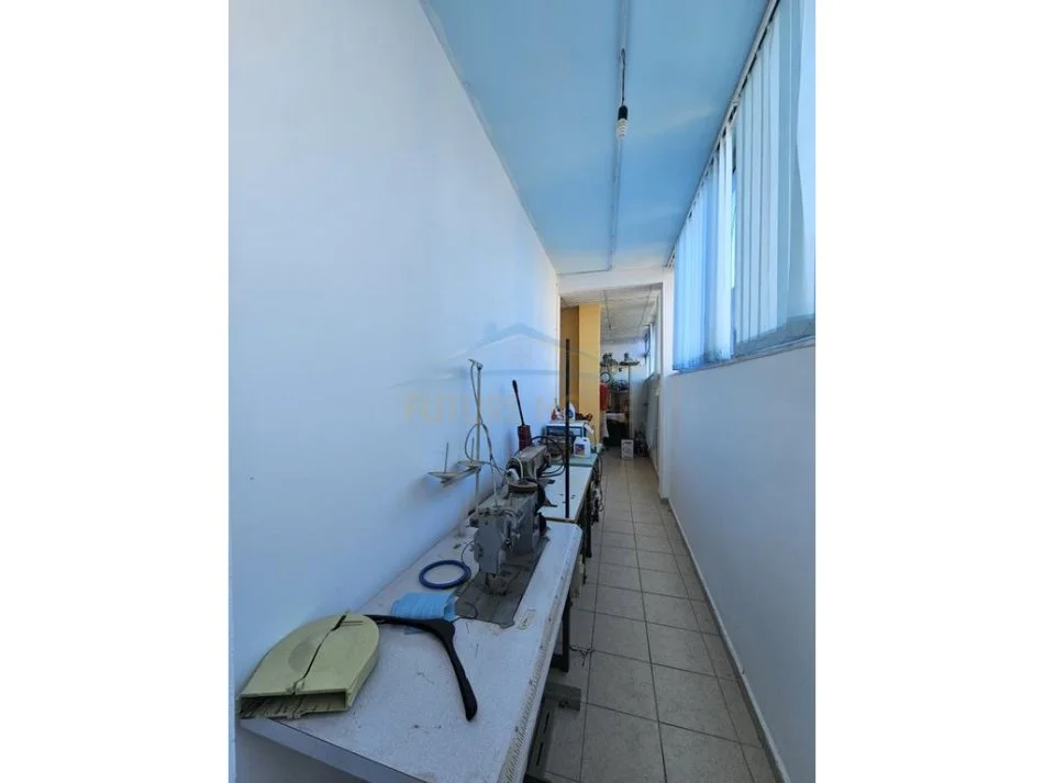 Durres, jepet me qera ambjent biznesi Kati 1, 1.200 m² 5.000 € 