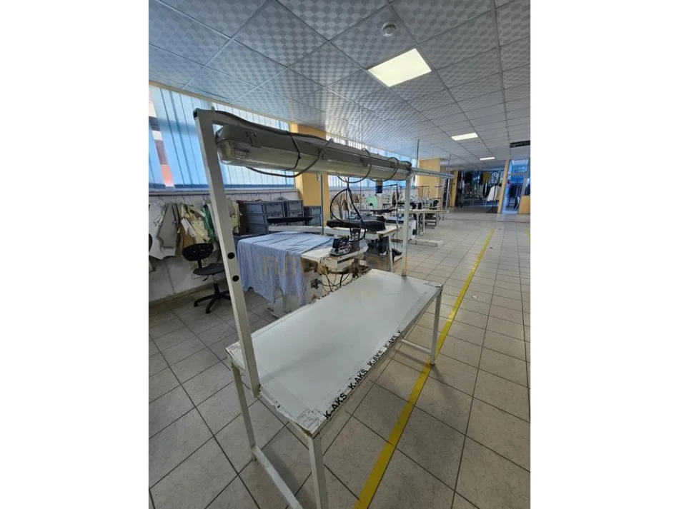 Durres, jepet me qera ambjent biznesi Kati 1, 1.200 m² 5.000 € 