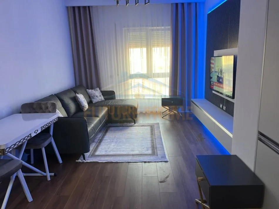 Tirane, shitet apartament 1+1 Kati 10, 72 m² 210.000 € PRM53608
