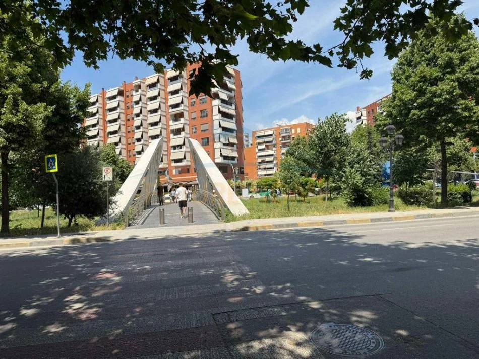 Tirane, shitet apartament 1+1 Kati 3, 59 m² 128.000 € (Pallati me Shigjeta)   UNA53627