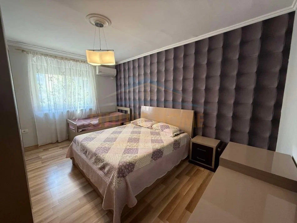 Tirane, shitet apartament 1+1 Kati 3, 59 m² 135.000 € (Bulevardi Bajram Curri, pranë Pallatit me Shigjeta, Tiranë)