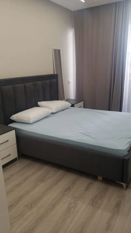 Tirane, jepet me qera apartament 1+1+Ballkon Kati 2, 70 m² 550 € (E88 RR. DRITAN HOXHA LAPRAKE)
