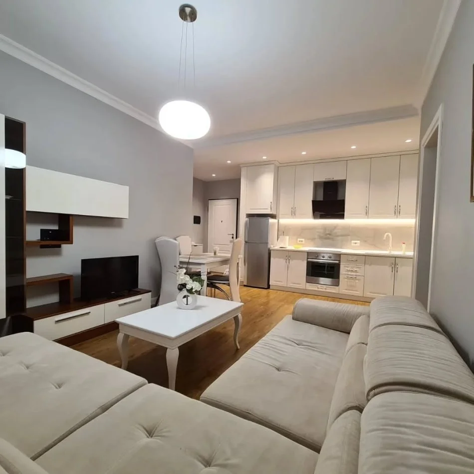 Tirane, shitet apartament 1+1+Ballkon Kati 4, 73 m² (Rruga e Barrikadave)