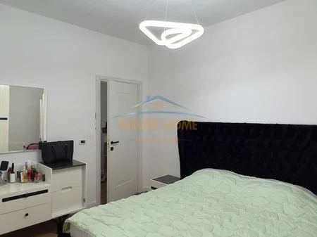Shitet, Apartament 2+1, Porcelan, Tirane. AREA53686