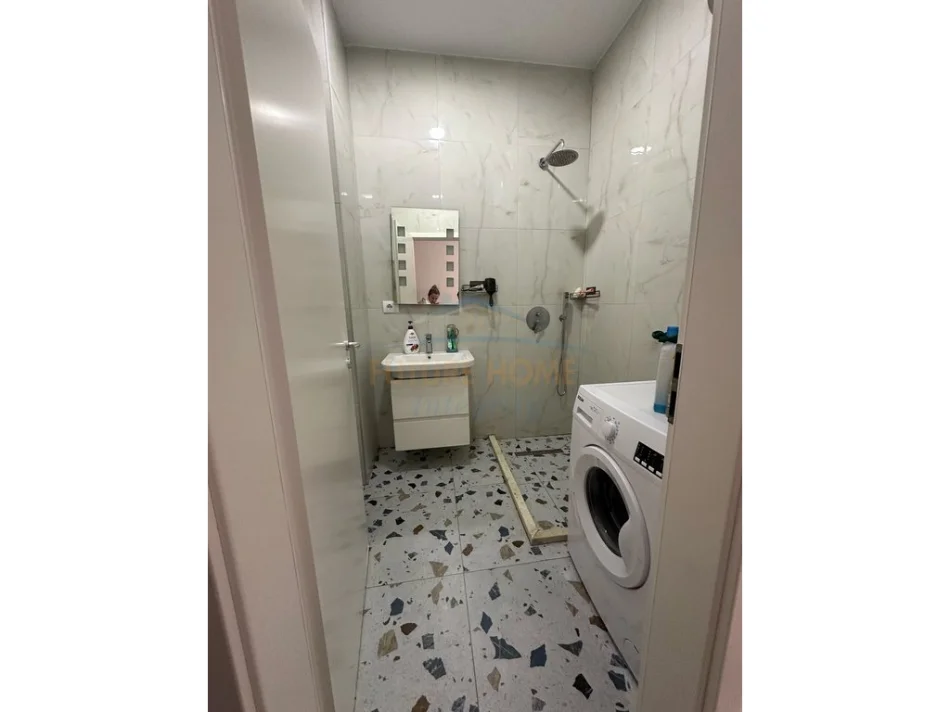 Tirane, shitet apartament 2+1 Kati 5, 72 m² 140.000 € (Kompleksi Mangalem, Ali Demi)