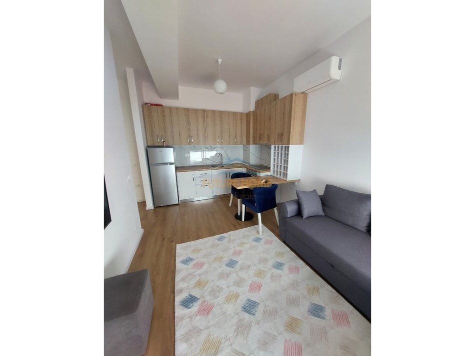 Tirane, jepet me qera apartament 1+1 Kati 4, 55 m² 400 € (kompleksi Kaimi)