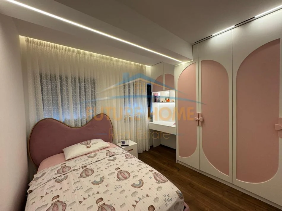 Tirane, shitet apartament duplex Dublex Kati 1, 227 m² 650.000 € (Rezidenca Kodra e Diellit)