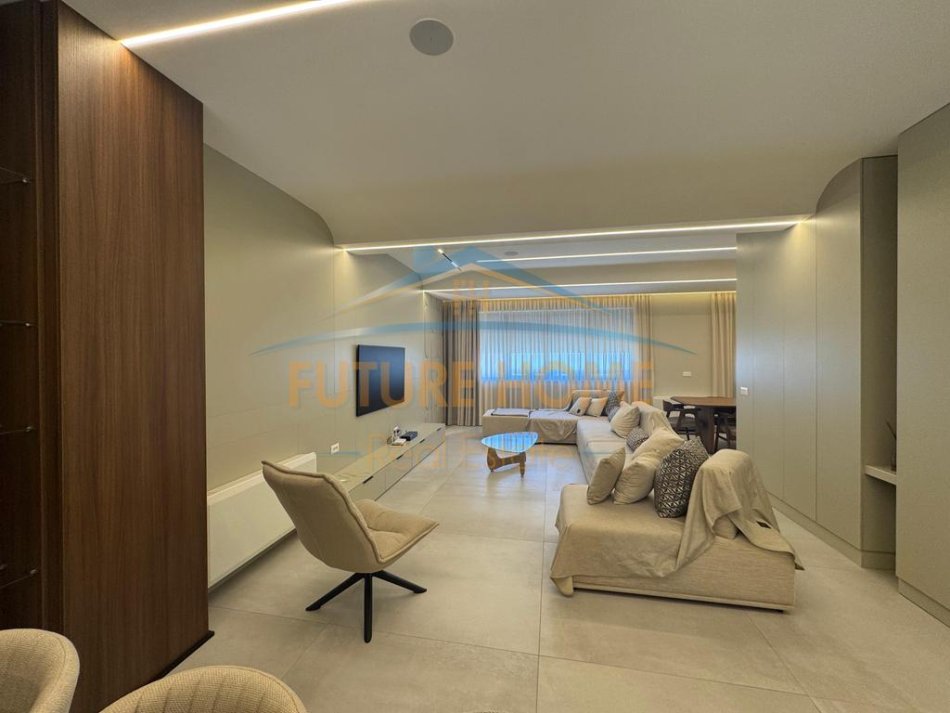 Tirane, shitet apartament duplex Dublex Kati 1, 227 m² 650.000 € (Rezidenca Kodra e Diellit)
