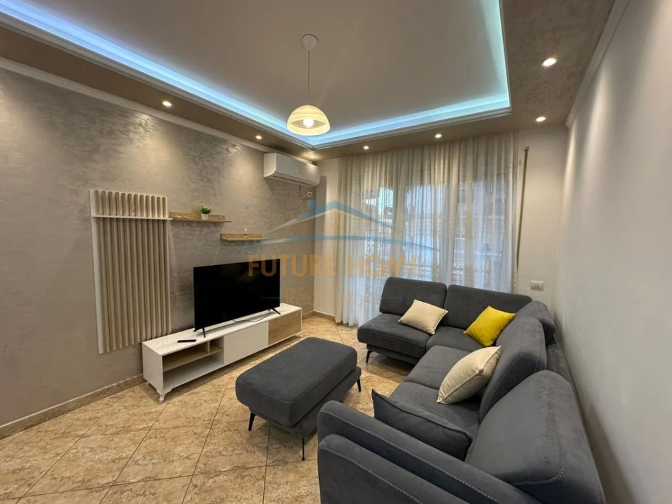 Tirane, jepet me qera apartament 2+1 Kati 6, 115 m² 800 € 